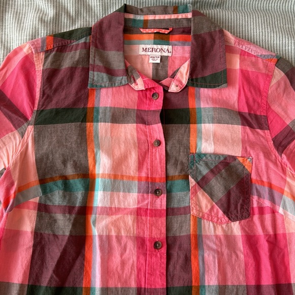 Pink plaid button down - Picture 2 of 4